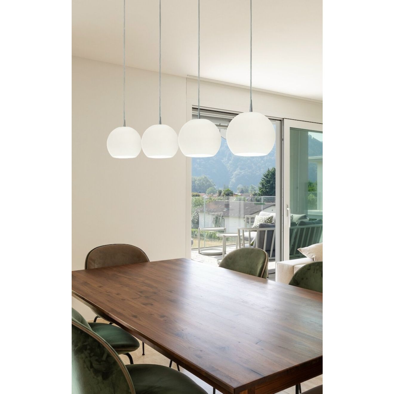Ball Pendelleuchte 4-flammig Casablanca Glas Kugel weiss